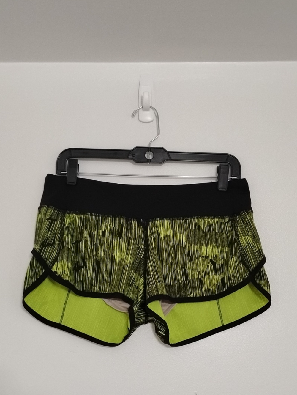 Lululemon Speed Short 2.5" W6